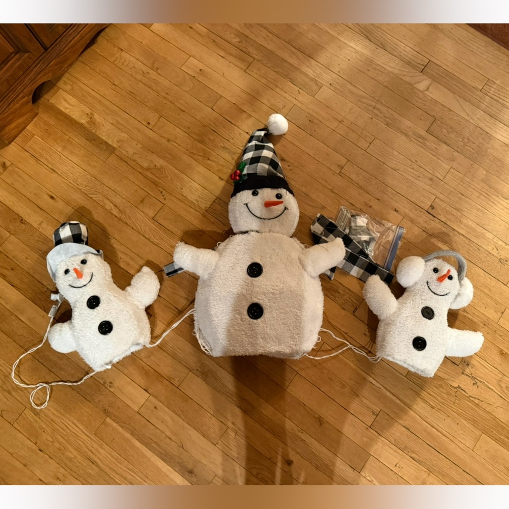 Festive Snowman String Lights